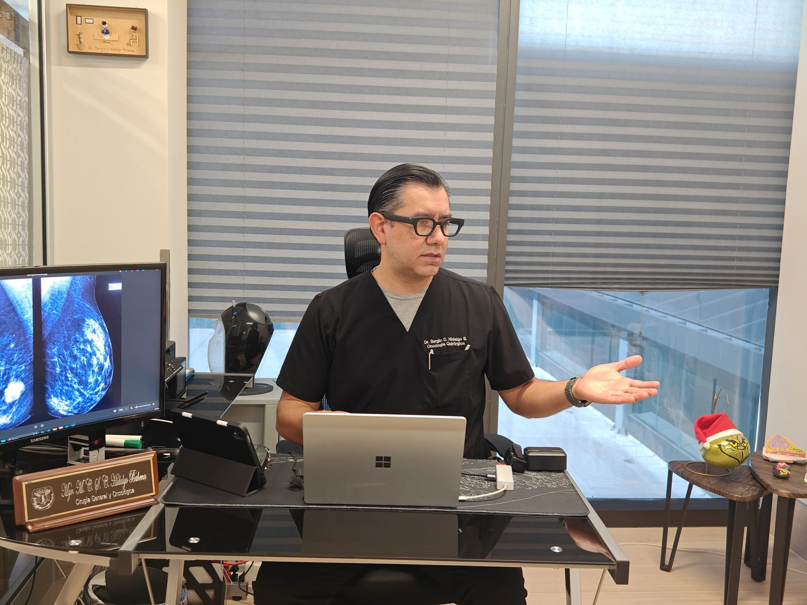 Trato humano por cirujano oncólogo en Naucalpan